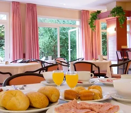 Gran Garbi Mar & Aquasplash 4* 滨海略雷特